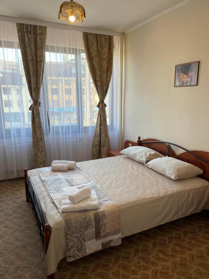 Хотел Сокол Plovdiv Exteriér fotografie